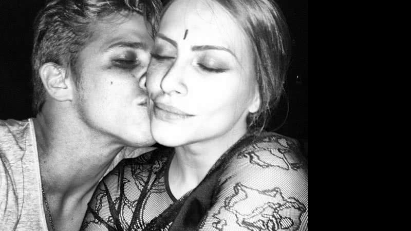 Imagem Cleo Pires e Rômulo Arantes estão juntos