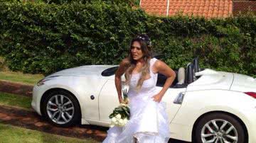 Imagem Fabiana Teixeira grava clipe do marido com modelito sensual