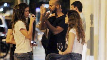 Imagem Grávida, Alinne Moraes pena para abandonar o cigarro
