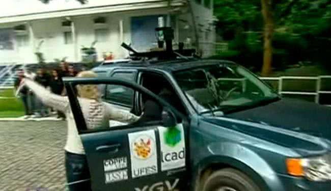 Imagem Ana Maria leva cinco pontos na boca após ser atropelada em programa