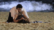 Imagem Bruna Marquezine mostra o bumbum durante gravação de novela