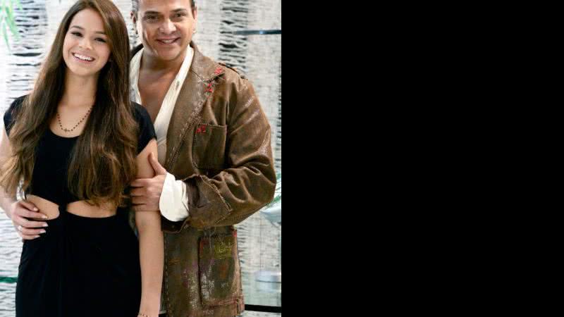 Imagem Bruna Marquezine deixa louro para trás e escurece os fios