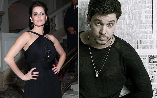 Imagem Sites 'arrumam' dois namorados para Deborah Secco