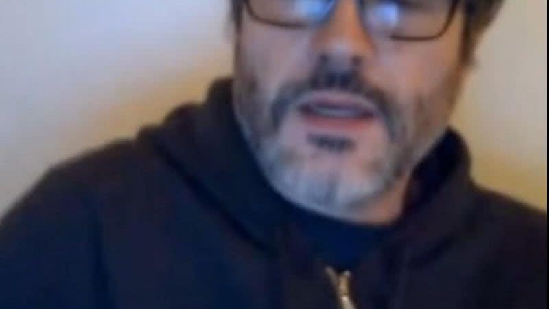 Imagem Ator de "Em família" aparece em vídeo íntimo