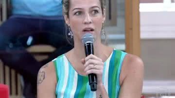 Imagem Luana Piovani se aborrece e diz que nunca mais voltará ao programa de Fátima 