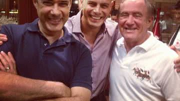Imagem Luigi Barricelli perde aposta com o filho e fica careca