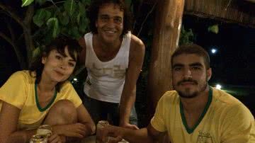 Imagem Maria Casadevall e Caio Castro continuam curtindo o litoral baiano