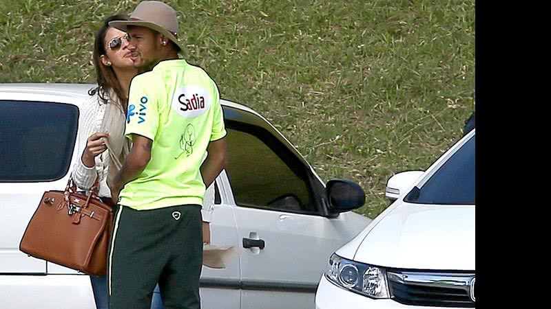Imagem Neymar quer censurar a imprensa impedindo perguntas sobre Bruna, diz colunista