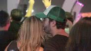 Imagem Clima esquetou: Thiago Rodrigues e ex-BBB Marien se pegam no Rock in Rio
