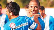 Imagem Cheio de moral, Uelliton volta ao time titular e é elogiado por Marquinhos