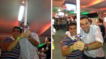 Imagem Marcell Moraes se diverte com espada em festa dos anos 80