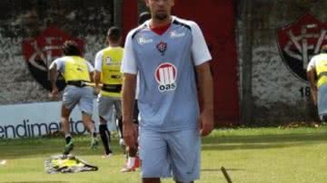 Imagem Recuperado de grave lesão, André Lima volta aos treinos