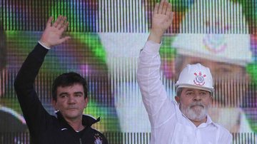 Imagem Sinal vermelho no Itaquerão: Andrés Sanchez ameaça ligar para Lula…