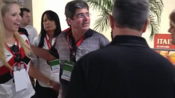 Imagem Vice-presidente do Vitória chega à Arena com a família