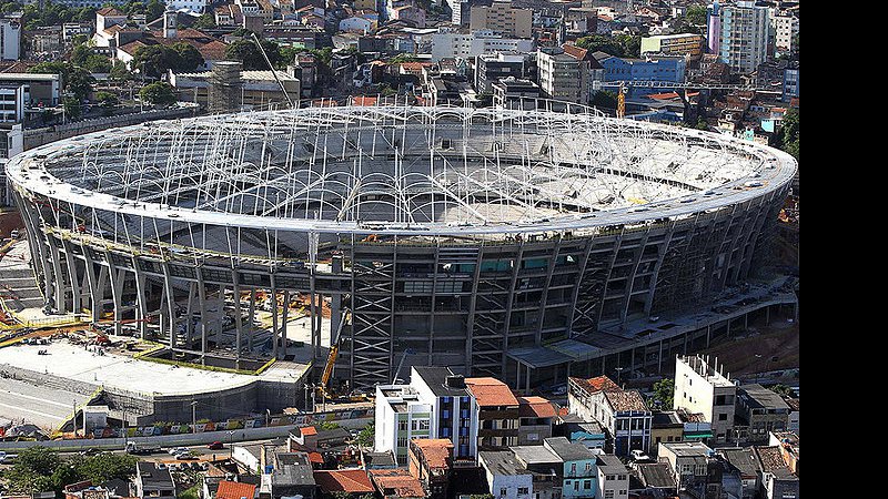 Imagem Brasil entrega apenas dois dos 12 estádios prometidos para a Copa 2014