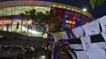 Imagem Torcida do Bahia chega confiante para partida contra o Santos