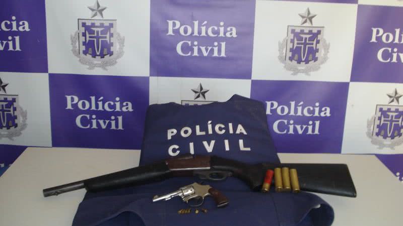 Imagem Adolescente guardava armas para traficante, em Irecê