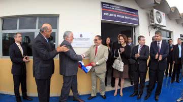 Imagem Governador inaugura primeiro Núcleo de Prisão em Flagrante do país