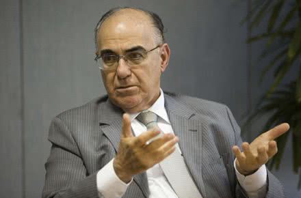 Imagem Presidente da Fieb vê problema de “gestão” no Estado