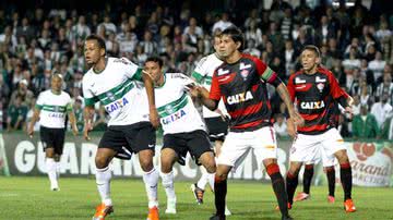 Imagem Vitória tenta retomar caminho dos triunfos contra Coxa