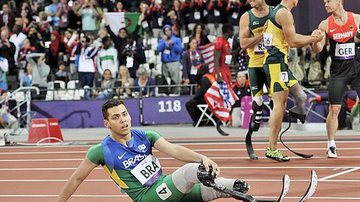 Imagem Medalhista paraolímpico bebe e se envolve em acidente