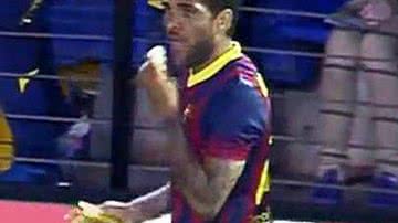 Imagem  Villareal bane torcedor que atirou banana em Daniel Alves