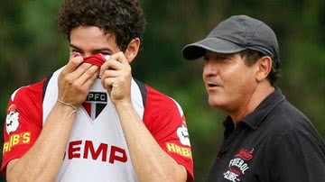 Imagem  Muricy Ramalho revela que Pato será titular contra o Vitória 