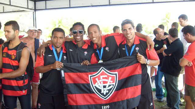 Imagem Atleta do Vitória morre em acidente de carro na Via Parafuso