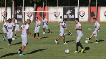 Imagem Vitória aprimora parte física e tática na Toca do Leão