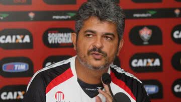 Imagem Ney critica primeiro tempo contra o Bode, elogia etapa final e pede foco