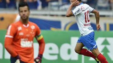 Imagem Bahia coloca água no chopp do Cruzeiro e se livra de vez do Z4