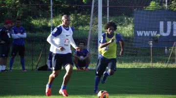 Imagem Zagueiro Titi está de volta e Bahia se reapresenta visando Santos