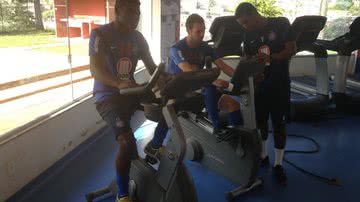 Imagem Com titulares na academia, Cristóvão comanda treino com reservas