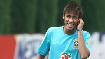 Imagem Estafe de Neymar reclama da fragilidade do Taiti 