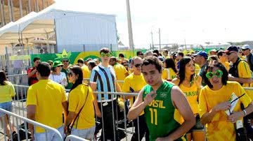 Imagem Guia do Espectador é distribuído para evitar confusão na Arena Fonte Nova