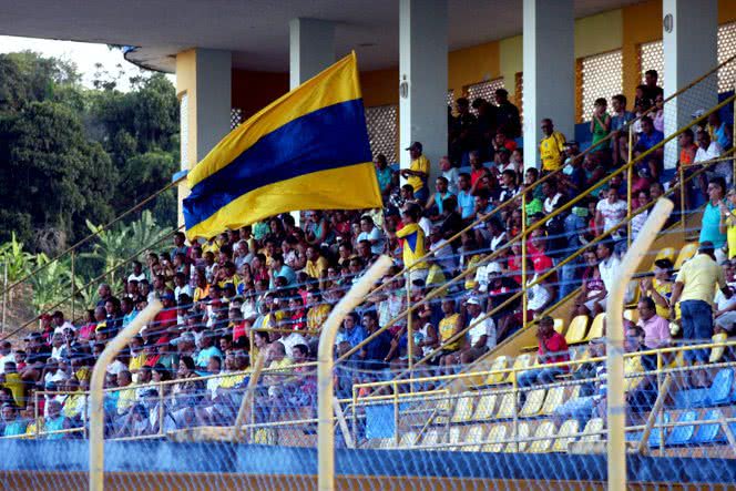 Imagem Presidente do Colo Colo comemora acesso, mas ainda quer fazer história