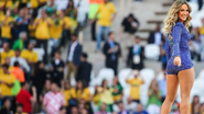 Imagem Claudia Leitte veste look de mais de R$ 2 milhões na abertura da Copa