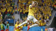 Imagem Brasil goleia Camarões e pega o Chile nas oitavas-de-final da Copa do Mundo