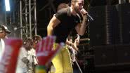 Imagem  Oito7Nove4 comanda show na Fan Fest de Salvador