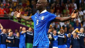 Imagem Super Mario decide e Itália vence Inglaterra