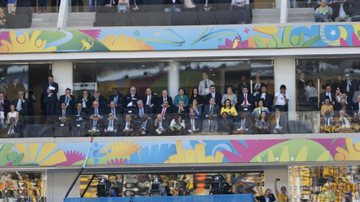 Imagem Torcida xinga e vaia presidente: &quot;ei, Dilma, vai tomar no c...&quot;