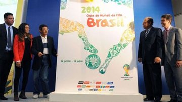 Imagem Divulgado pôster oficial da Copa de 2014 