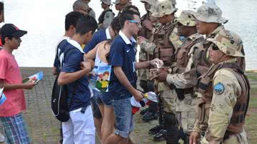 Imagem Para evitar invasões, polícia faz barreiras no entorno da Arena Fonte Nova