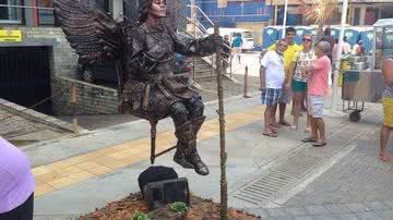 Imagem Torcedores começam a chegar para a Fan Fest na Barra