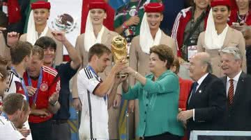 Imagem Dilma volta a ser vaiada e xingada no Maracanã na final da Copa