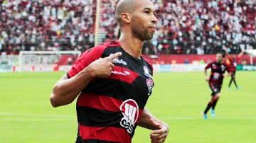 Imagem Vitória pode ter até cinco desfalques para jogo contra o Atlético-PR