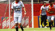 Imagem Vitória treina e Escudero está confirmado contra o Botafogo
