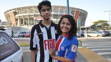 Imagem Fora de campo, tricolores e torcedores do Galo em clima de alegria e paz