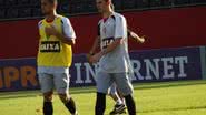 Imagem Ney Franco comanda coletivo com apenas um volante