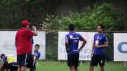 Imagem Joel faz três alterações em treinamento tático no Bahia